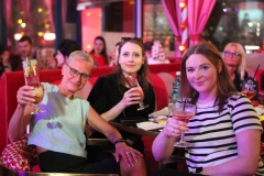 14-Knutschfleck-Variete-und-show-erlebnis-Restaurant-am-Alexanderplatz-Berlin-2026