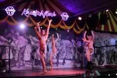 10-angesagte-Variete-Show-Events-Tanzflaeche-Berlin-Knutschfleck-2026