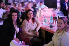 54-Knutschfleck-Variete-und-show-erlebnis-Restaurant-am-Alexanderplatz-Berlin-2026