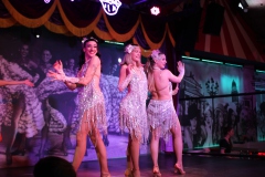 8-Variete-Show-Berlin-Live-Acts-unterm-TV-Turm-knutschfleck-berlin-2026