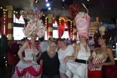 bestes-Erlebnis-in-Berlin-Brunch-Berlin-Knutschfleck-Dinner-Show-Erlebnis-Restaurant-Variete-und-Super-Club-im-Fernsehturm-Berlin-Alexanderplatz