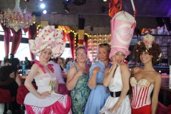 top-Brunch-Berlin-Knutschfleck-Dinner-Show-Erlebnis-Restaurant-Variete-und-Super-Club-im-Fernsehturm-Berlin-Alexanderplatz