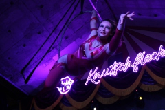 Knutschfleck-Dinner-Show-und-Erlebnisrestaurant-Berlin-Fernsehturm-Alexanderplatz-5