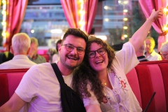 mein-bestes-Erlebnis-in-Berlin-im-Knutschfleck-Show-und-Party-Bar-und-Dinner-Show-Restaurant-und-Super-Club-Berlin-Fernsehturm-am-Alexanderplatz-2026