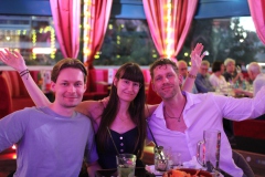 party-feiern-in-berlin-Knutschfleck-Show-und-Party-Bar-und-Dinner-Show-Restaurant-und-Super-Club-Berlin-Fernsehturm-am-Alexanderplatz-2026
