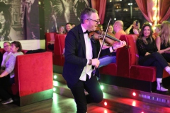 Berlin-bester-Brunch-Knutschfleck-Erlebnis-Restaurant-und-Variete-im-Fernsehturm-Berlin-Alexanderplatz-5