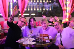 Knutschfleck-Variete-und-show-erlebnis-Restaurant-am-Alexanderplatz-Berlin56