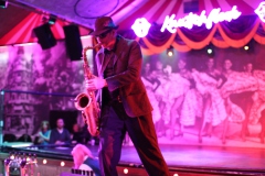 Knutschfleck-Variete-und-show-erlebnis-Restaurant-am-Alexanderplatz-Berlin57