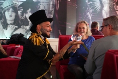 Bester-Berlin-Brunch-Knutschfleck-Event-Restaurant-Show-Bar-Fruehstueck-Alexanderplatz-Berlin-Geschenk-Idee-15