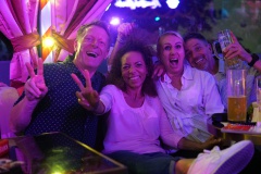 Beste-Party-Bar-Berlin-Knutschfleck-Variete-und-Show-Erlebnis-Restaurant-Fernsehturm-Alexanderplatz-19.01.2026-1