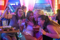 Beste-Party-Bar-Berlin-Knutschfleck-Variete-und-Show-Erlebnis-Restaurant-Fernsehturm-Alexanderplatz-19.01.2026-18