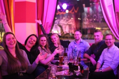 Wilde-Matilde-Variete-Show-Bar-Cafe-Deutsches-Restaurant-Fruehstuecks-Lokal-Nikolaiviertel-Berlin-16