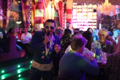 Wilde-Matilde-Variete-Show-Bar-Cafe-Deutsches-Restaurant-Fruehstuecks-Lokal-Nikolaiviertel-Berlin-22