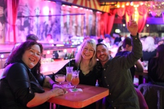 Wilde-Matilde-Variete-Show-Bar-Cafe-Deutsches-Restaurant-Fruehstuecks-Lokal-Nikolaiviertel-Berlin-4