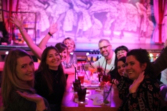 Wilde-Matilde-Variete-Show-Bar-Cafe-Deutsches-Restaurant-Fruehstuecks-Lokal-Nikolaiviertel-Berlin-42