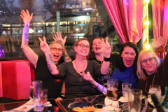 Wilde-Matilde-Variete-Show-Bar-Cafe-Deutsches-Restaurant-Fruehstuecks-Lokal-Nikolaiviertel-Berlin-59