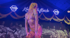 Geburtstag-feiern-Berlin-Knutschfleck-Show-und-Party-Bar-und-Dinner-Show-Restaurant-Berlin-Alexanderplatz-2026