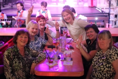 30-best-Entertainment-Bar-and-Variete-Dinner-Show-Restaurant-Berlin-Alexanderplatz-2026