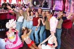 Berlin-Brunch-mit-Show-und-Unterhaltung-im-Knutschfleck-Restaurant-und-Eventlocation-Fernsehturm-am-Alexanderplatz-2026