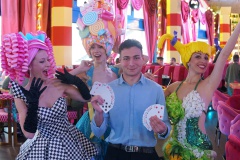 Geheimtip-Brunch-Berlin-Knutschfleck-Dinner-Show-Erlebnis-Restaurant-Variete-und-Super-Club-im-Fernsehturm-Berlin-Alexanderplatz