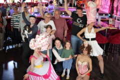 Top-Ten-Brunch-Berlin-Knutschfleck-Dinner-Show-Erlebnis-Restaurant-Variete-und-Super-Club-im-Fernsehturm-Berlin-Alexanderplatz