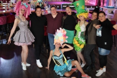 weihnachtsfeier-Brunch-Berlin-Knutschfleck-Dinner-Show-Erlebnis-Restaurant-Variete-und-Super-Club-im-Fernsehturm-Berlin-Alexanderplatz