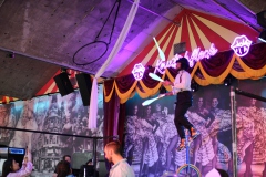 Top-Ten-Brunch-in-Berlin-mit-unterhaltung-fuer-Gruppen-im-Knutschfleck-Show-und-Party-Bar-und-Dinner-Show-Restaurant-und-Super-Club-Berlin-Fernsehturm-am-Alexanderplatz-2026