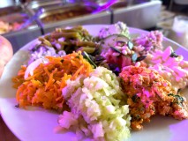 lecker-Brunch-in-Berlin-mit-unterhaltung-fuer-Gruppen-im-Knutschfleck-Show-und-Party-Bar-und-Dinner-Show-Restaurant-und-Super-Club-Berlin-Fernsehturm-am-Alexanderplatz-2026