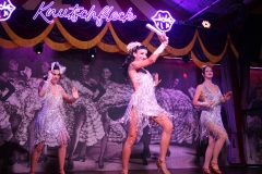 Geburtstag-feiern-Berlin-Knutschfleck-Show-und-Party-Bar-und-Dinner-Show-Restaurant-Berlin-Alexanderplatz-2026