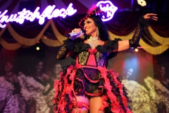 Beste-Eventlocation-Berlin-Variete-Show-Dinner-und-Party-Bar-Knutschfleck-Erlebnisrestaurant-Alexanderplatz-2026-000