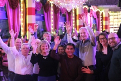 Bestes-Event-in-Berlin-Variete-Show-Dinner-und-Party-Bar-Knutschfleck-Erlebnisrestaurant-Alexanderplatz-2026-16