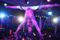 Bestes-Variete-Show-Dinner-in-Berlin-Erlebnisrestaurant-Knutschfleck-Alexanderplatz-2026-000