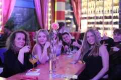 Knutschfleck-Variete-und-show-erlebnis-Restaurant-am-Alexanderplatz-Berlin-2026-32