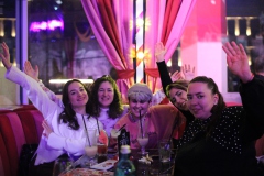 Knutschfleck-Dinner-Show-Theater-Berlin-Erlebnisrestaurant-im-Fernsehturm-10