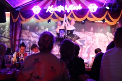 Knutschfleck-Dinner-Show-Theater-Berlin-Erlebnisrestaurant-im-Fernsehturm-21