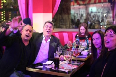 Knutschfleck-Dinner-Show-Theater-Berlin-Erlebnisrestaurant-im-Fernsehturm-48