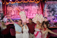 Geheimtip-fuer-Brunch-Berlin-Knutschfleck-Dinner-Show-Erlebnis-Restaurant-Variete-und-Super-Club-im-Fernsehturm-Berlin-Alexanderplatz
