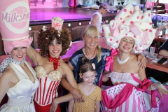 der-beste-Idee-in-Berlin-Brunch-Berlin-Knutschfleck-Dinner-Show-Erlebnis-Restaurant-Variete-und-Super-Club-im-Fernsehturm-Berlin-Alexanderplatz