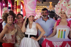 Geheimtip-nummer-1-Brunch-Berlin-Knutschfleck-Dinner-Show-Erlebnis-Restaurant-Variete-und-Super-Club-im-Fernsehturm-Berlin-Alexanderplatz