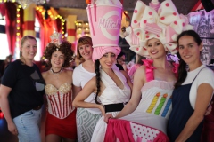 top-Brunch-Berlin-Knutschfleck-Dinner-Show-Erlebnis-Restaurant-Variete-und-Super-Club-im-Fernsehturm-Berlin-Alexanderplatz