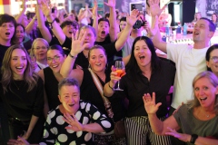 Girlsnight-and-Entertainment-Bar-and-Variete-Dinner-Show-knutschfleck-Restaurant-Berlin-Alexanderplatz-2026