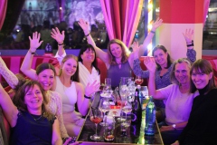 JGA-Party-Berlin-mit-Entertainment-Live-Music-und-Party-im-Super-Club-Knutschfleck-Show-DInner-und-Party-Restaurant-Fernsehturm-Alexanderplatz-2026