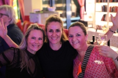 Knutschfleck-Show-Berlin-Abendessen-Alexanderplatz-beste-Junggesellenabschied-Idee