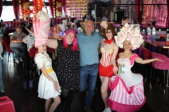der-Geheimtip-Brunch-und-Fruehstueck-Berlin-Knutschfleck-Dinner-Show-Erlebnis-Restaurant-Variete-und-Super-Club-im-Fernsehturm-Berlin-Alexanderplatz