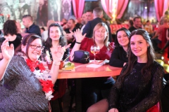 Knutschfleck-Variete-und-show-erlebnis-Restaurant-am-Alexanderplatz-Berlin-2026-15