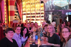 Knutschfleck-Variete-und-show-erlebnis-Restaurant-am-Alexanderplatz-Berlin-2026-38