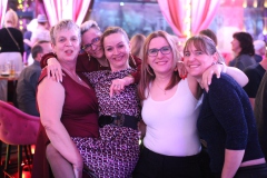 Knutschfleck-Variete-und-show-erlebnis-Restaurant-am-Alexanderplatz-Berlin-2026-69