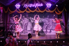 Knutschfleck-Variete-Show-Berlin-Live-Acts-unterm-TV-Turm-2026-8