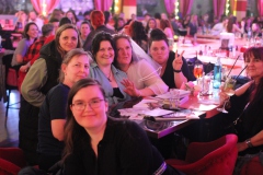 Knutschfleck-Variete-und-show-erlebnis-Restaurant-am-Alexanderplatz-Berlin17