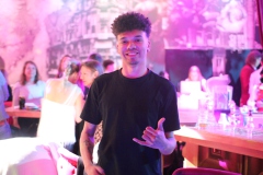 Knutschfleck-Variete-und-show-erlebnis-Restaurant-am-Alexanderplatz-Berlin23